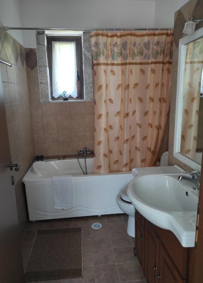 Meterizi Guesthouse Varvítsa Esterno foto